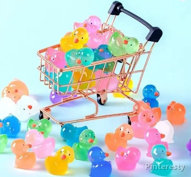 مجسمه شبتاب جوجه اردک | Duck Night Light Figurine - تصویر اصلی محصول در فروشگاه پینترستی